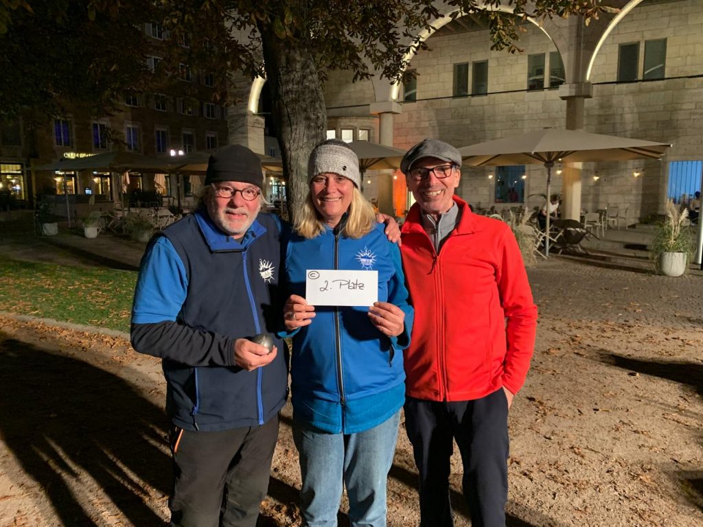 2. Platz im C-Turnier Schlossplatz Stuttgart René Cuntz, Helga Sabel und Mathias Pajunk